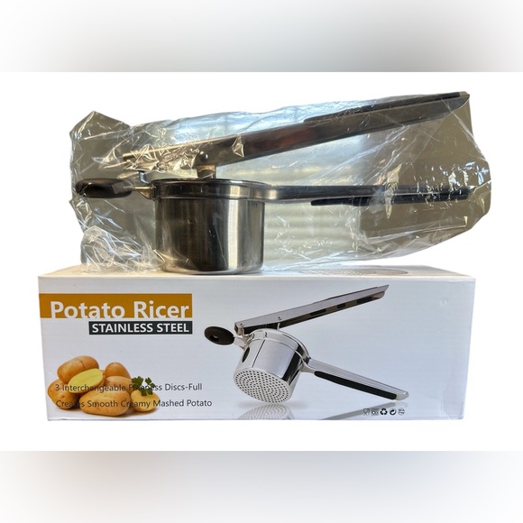 Stainless Steel Potato Ricer & Food Masher, 3 Discs, Easy Clean, 1 Cup Capacity - Picture 2 of 9
